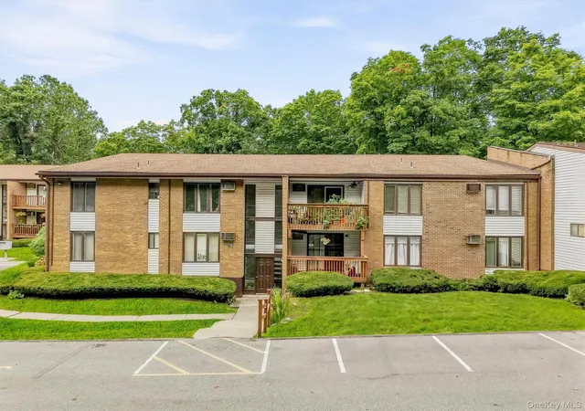 Photo 3 of Sale Pending at 3 Hook Rd #72A, Poughkeepsie (town), NY 12601 | MLS# 1047305 | Listing updated on 2026-10-09