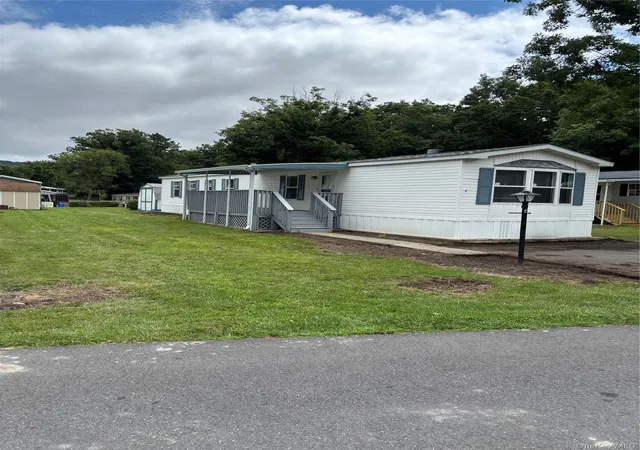 Photo 1 of Manufactured home for sale at 4 Laurajean Ln, Mamakating, NY 12790 | MLS# 1047311 | Listing updated on 2026-09-18