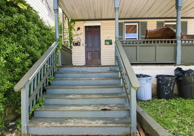 Photo 3 of House for sale at 931 2nd Street, Peekskill, NY 10566 | MLS# 1047324 | Listing updated on 2026-10-05