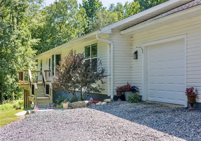Photo 2 of Single family home for sale at 60 Briarwood Ln, North East, NY 12546 | MLS# 1047331 | Listing updated on 2026-09-27