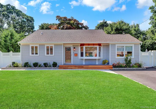 Photo 1 of Single family home for sale at 116 Washington Ave, Islip, NY 11796 | MLS# 1047335 | Listing updated on 2026-09-06