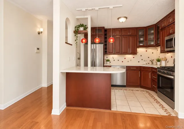 Photo 4 of Condo for sale at 3220 Fairfield Ave #7B, New York, NY 10463 | MLS# 1047347 | Listing updated on 2026-09-18