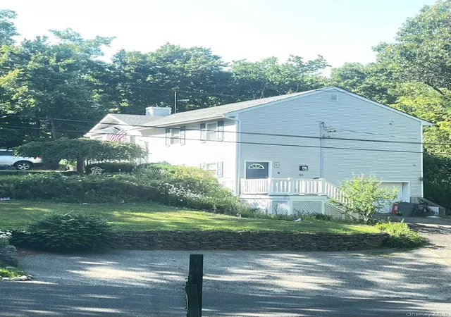 Photo 2 of Single family home for sale at 60 Aloma Rd, Brookhaven, NY 11778 | MLS# 1047355 | Listing updated on 2026-09-06
