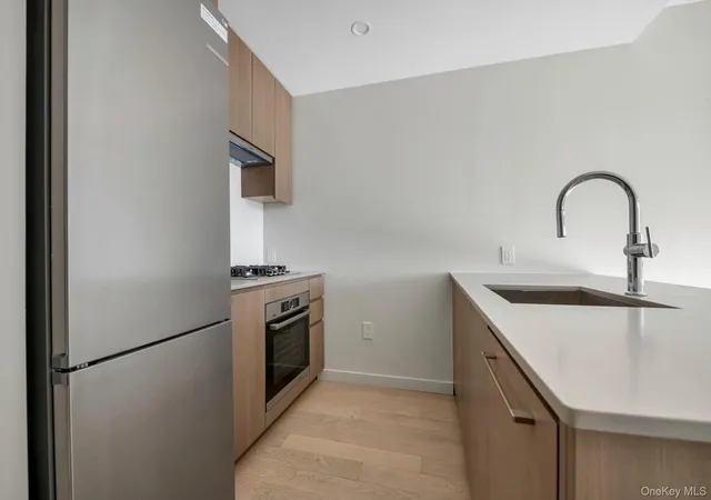 Photo 1 of Condo for sale at 13102a 40th Road #9D, New York, NY 11354 | MLS# 1047384 | Listing updated on 2026-09-06