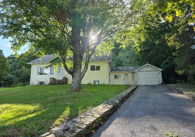 Photo 1 of Single family home for sale at 141 W Mombasha Rd, Monroe, NY 10950 | MLS# 1047390 | Listing updated on 2026-09-06