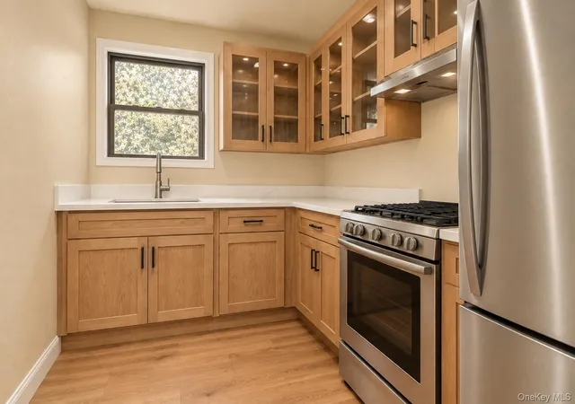 Photo 4 of Sale Pending at 161 Pearsall Dr #4B, Mount Vernon, NY 10552 | MLS# 1047395 | Listing updated on 2026-10-24