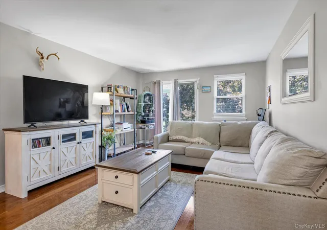 Photo 3 of Condo for sale at 3909 Wilshire Ln #3909, Islip, NY 11769 | MLS# 1047399 | Listing updated on 2026-10-01