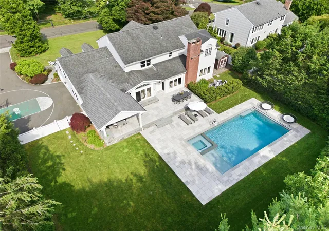 Photo 3 of Single family home for sale at 27 Pinehurst Dr, Harrison, NY 10577 | MLS# 1047407 | Listing updated on 2026-09-19
