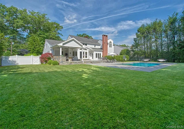 Photo 4 of Single family home for sale at 27 Pinehurst Dr, Harrison, NY 10577 | MLS# 1047407 | Listing updated on 2026-09-19