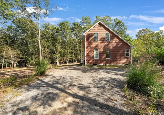 Single family home for sale at 9 Wood Lot Ln, East Hampton, NY 11937 | MLS# 1047415