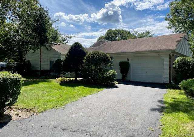 Photo 1 of Condo for sale at 39 Freemont Ln, Brookhaven, NY 11727 | MLS# 1047419 | Listing updated on 2026-09-24