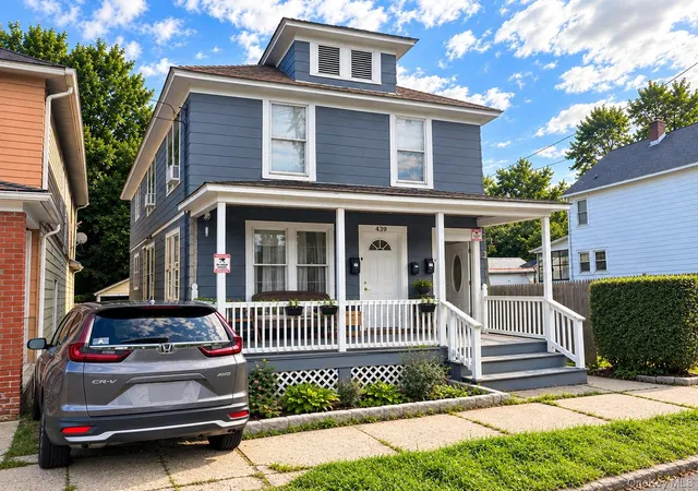 Photo 1 of Sale Pending at 439 3rd Street, Newburgh (town), NY 12550 | MLS# 1047454 | Listing updated on 2026-09-29