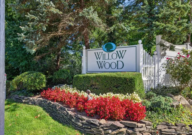 Photo 1 of Condo for sale at 5 Monitor Rd, Smithtown, NY 11787 | MLS# 1047459 | Listing updated on 2026-09-17
