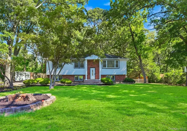 Photo 3 of Single family home for sale at 147 Pauls Path, Brookhaven, NY 11727 | MLS# 1047460 | Listing updated on 2026-10-04
