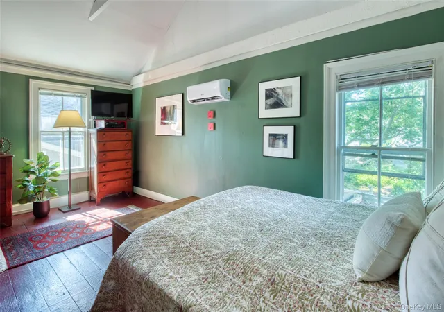 Photo 10 of Single family home for sale at 216 Broad St, Southold, NY 11944 | MLS# 1047466 | Listing updated on 2026-10-07