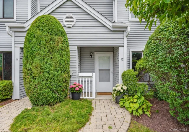 Photo 1 of Condo for sale at 12 Country Pl, Yorktown, NY 10547 | MLS# 1047467 | Listing updated on 2026-09-08