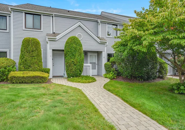 Photo 2 of Condo for sale at 12 Country Pl, Yorktown, NY 10547 | MLS# 1047467 | Listing updated on 2026-09-08