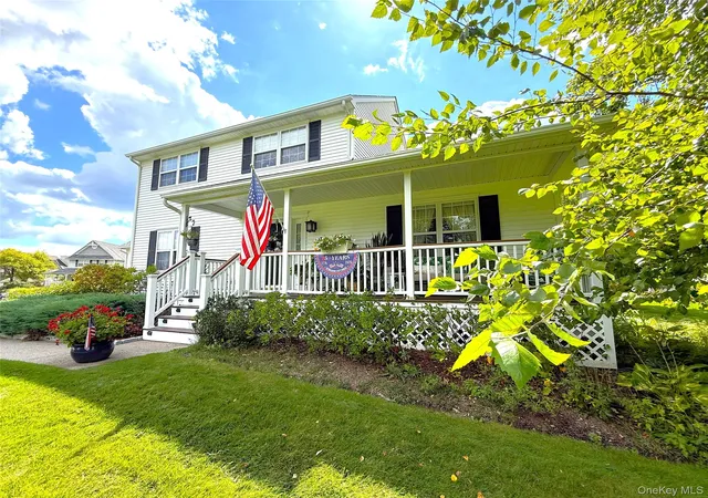Photo 3 of Single family home for sale at 41 W Deer Trl, Pawling, NY 12564 | MLS# 1047471 | Listing updated on 2026-10-02