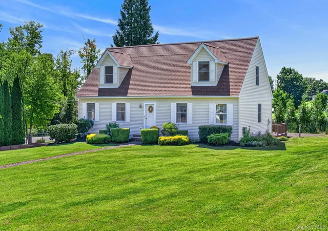 Photo 1 of Single family home for sale at 3 Josephs Dr, Saugerties, NY 12477 | MLS# 1047479 | Listing updated on 2026-10-05