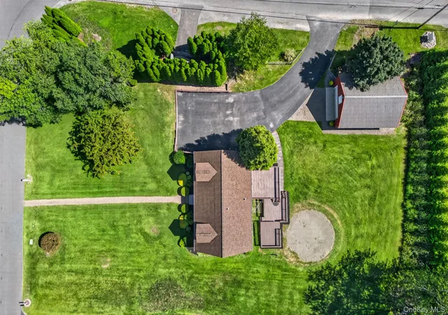 Photo 3 of Single family home for sale at 3 Josephs Dr, Saugerties, NY 12477 | MLS# 1047479 | Listing updated on 2026-10-05