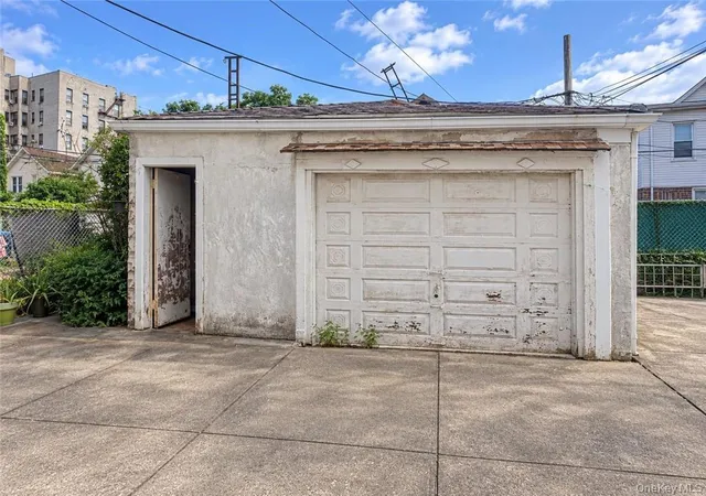 Photo 3 of Sale Pending at 2129 Bay Ridge Ave, New York, NY 11204 | MLS# 1047486 | Listing updated on 2026-09-15