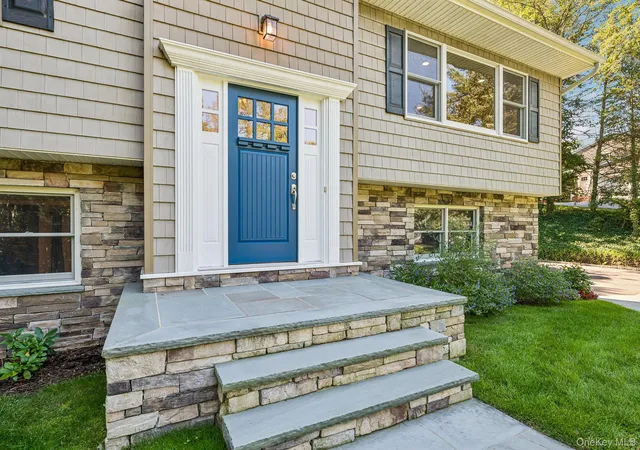 Photo 3 of Single family home for sale at 56 Sandy Holw Rd, Huntington, NY 11768 | MLS# 1047508 | Listing updated on 2026-09-28