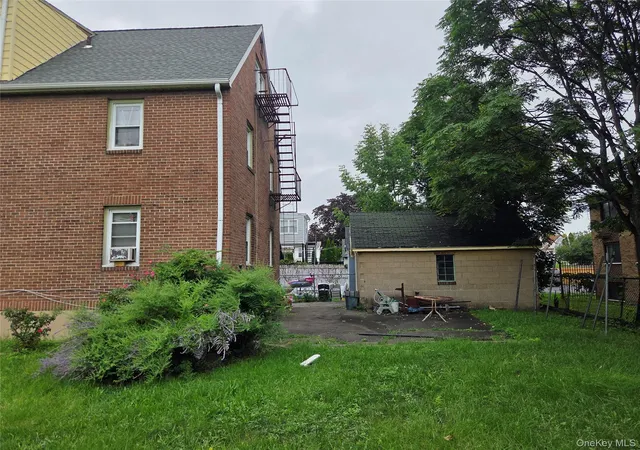 Photo 3 of House for sale at 341 S 9th Avenue, Mount Vernon, NY 10550 | MLS# 1047509 | Listing updated on 2026-09-07