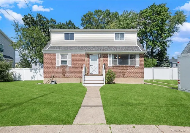 Single family home for sale at 177 Toronto Ave, Oyster Bay, NY 11758 | MLS# 1047510