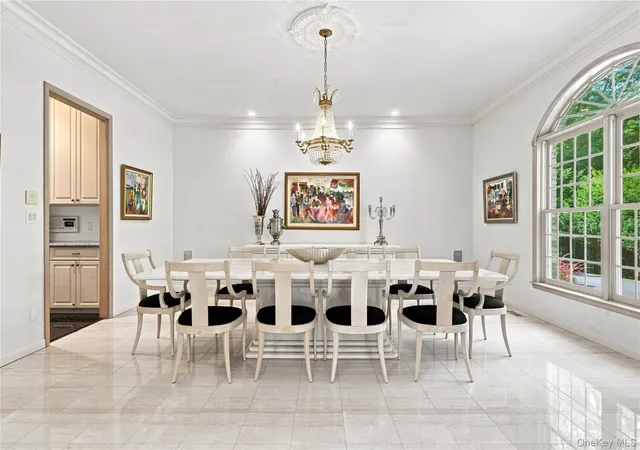 Photo 3 of Single family home for sale at 9 Swan Pl, Smithtown, NY 11780 | MLS# 1047513 | Listing updated on 2026-10-03