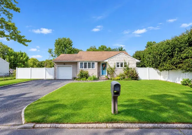 Photo 1 of Sale Pending at 25 Marlboro Dr, Brookhaven, NY 11776 | MLS# 1047521 | Listing updated on 2026-09-25