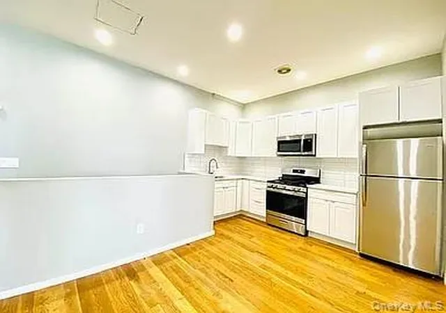 Listing Photo 5 - Condo for sale in building located at 12615 Jamaica Ave, New York, NY 11418