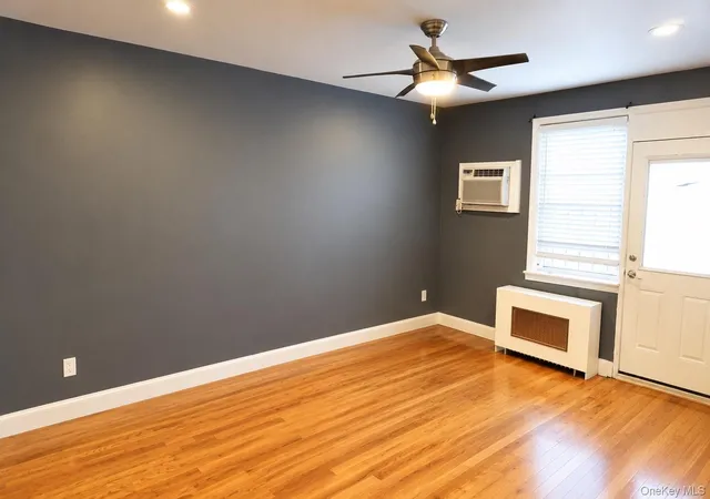 Photo 4 of House for sale at 1840 Tomlinson Ave, New York, NY 10461 | MLS# 1047540 | Listing updated on 2026-09-17
