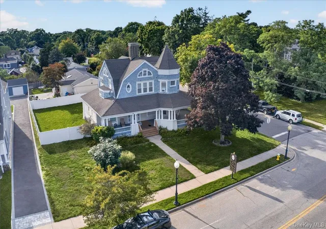 Photo 1 of Single family home for sale at 258 N Ocean Ave, Brookhaven, NY 11772 | MLS# 1047551 | Listing updated on 2026-10-05