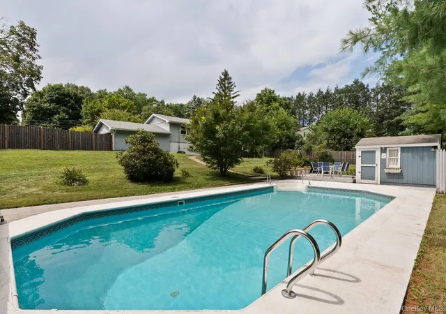 Photo 2 of Single family home for sale at 212 State Route 9h, Claverack, NY 12534 | MLS# 1047563 | Listing updated on 2026-09-25