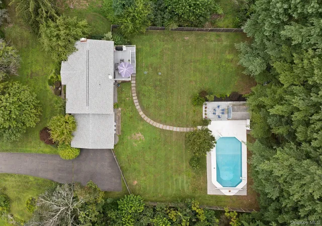Photo 40 of Single family home for sale at 212 State Route 9h, Claverack, NY 12534 | MLS# 1047563 | Listing updated on 2026-09-25