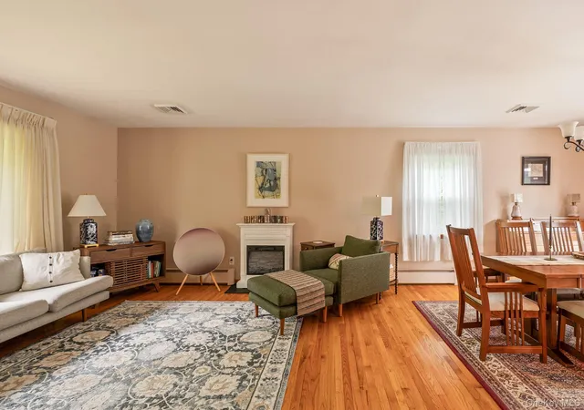 Photo 3 of Single family home for sale at 212 State Route 9h, Claverack, NY 12534 | MLS# 1047563 | Listing updated on 2026-09-25