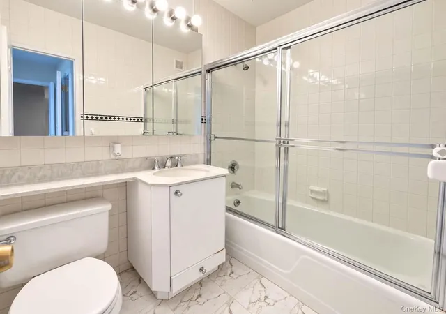 Listing Photo 2 - Condo for sale in building located at 27010 Grand Central, New York, NY 11550 - Unit #28K