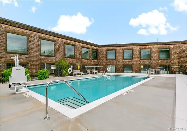 Photo 26 of Condo for sale at 45 Hudson View Way #400, Greenburgh, NY 10591 | MLS# 1047569 | Listing updated on 2026-09-07