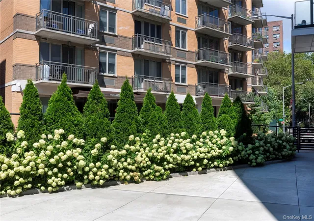 Photo 2 of Condo for sale at 116 11 Curzon Rd #4C, New York, NY 11418 | MLS# 1047578 | Listing updated on 2026-09-20