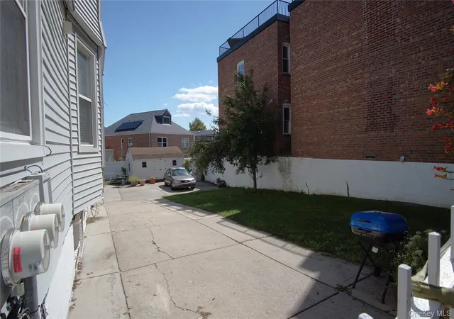 Photo 19 of Multi family home for sale at 2430 Esplanade Ave, New York, NY 10469 | MLS# 1047587 | Listing updated on 2026-09-08