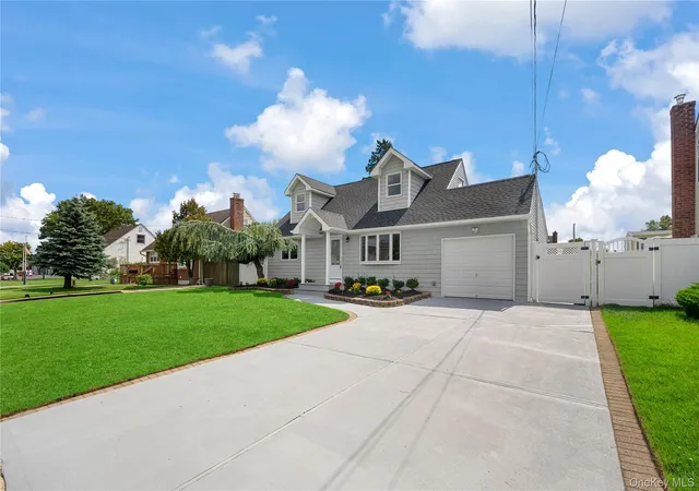 Photo 2 of Single family home for sale at 126 Lambert Ave, Oyster Bay, NY 11735 | MLS# 1047588 | Listing updated on 2026-09-08