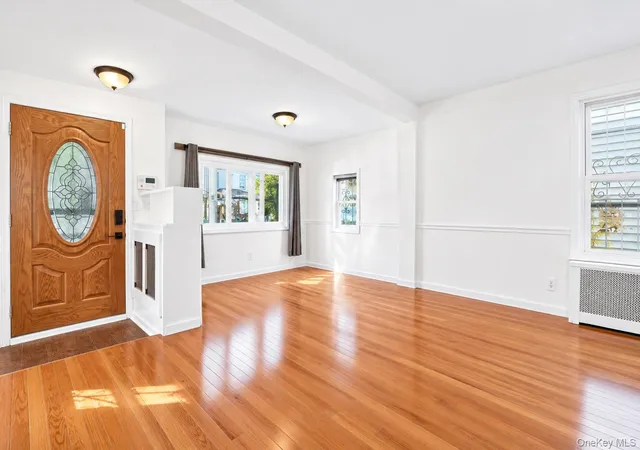 Photo 3 of Single family home for sale at 1787 Randall Ave, New York, NY 10473 | MLS# 1047589 | Listing updated on 2026-09-29
