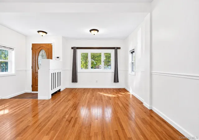 Photo 4 of Single family home for sale at 1787 Randall Ave, New York, NY 10473 | MLS# 1047589 | Listing updated on 2026-09-29