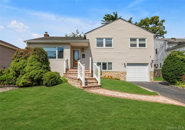 Photo 1 of Single family home for sale at 2669 Grayson Dr, Hempstead, NY 11554 | MLS# 1047599 | Listing updated on 2026-09-13