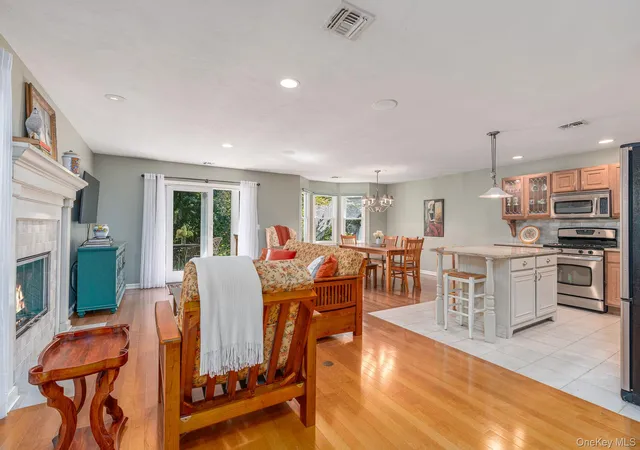 Photo 3 of Condo for sale at 606 Willow Pond Dr #606, Riverhead, NY 11901 | MLS# 1047608 | Listing updated on 2026-09-22