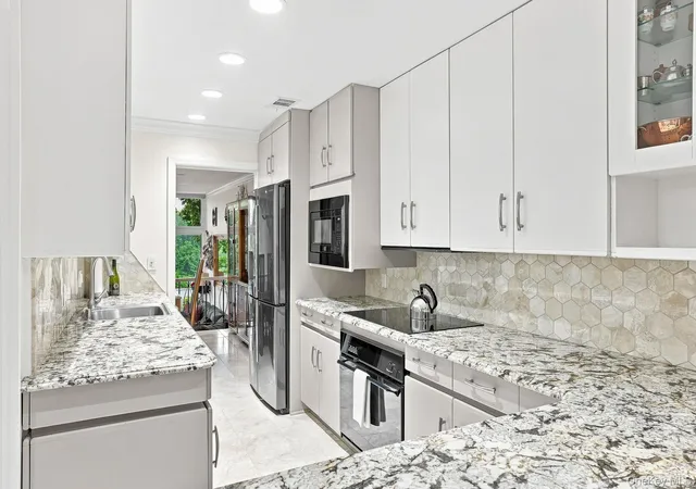 Photo 3 of Sale Pending at 815 Colony Dr, Greenburgh, NY 10530 | MLS# 1047621 | Listing updated on 2026-10-10