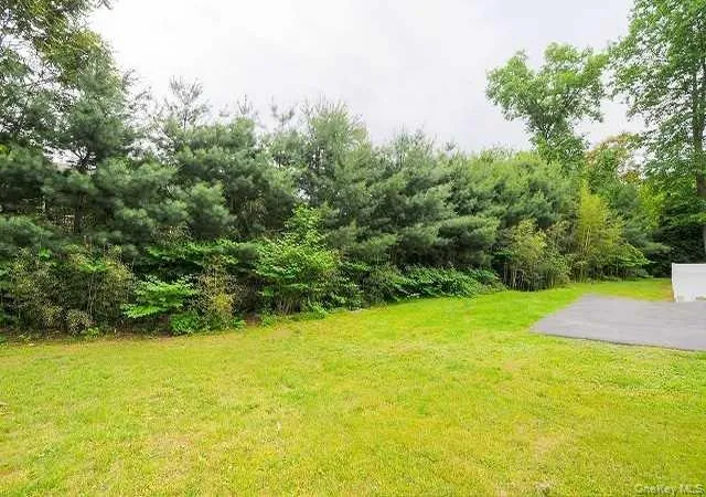 Photo 4 of Single family home for sale at 9 Bird Ct, Rhinebeck, NY 12572 | MLS# 1047623 | Listing updated on 2026-09-30
