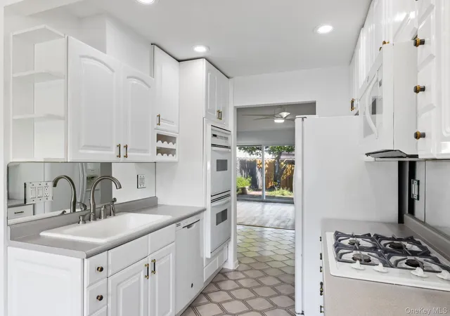 Photo 3 of Single family home for sale at 72 Kennedy Dr, Haverstraw, NY 10993 | MLS# 1047630 | Listing updated on 2026-09-13