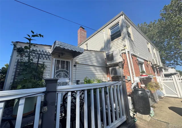 Photo 3 of Single family home for sale at 5310 206th Street, New York, NY 11364 | MLS# 1047634 | Listing updated on 2026-10-08