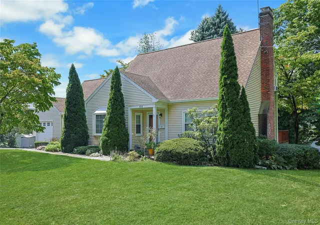 Photo 2 of Sale Pending at 355 Fort Washington Ave, Mount Pleasant, NY 10532 | MLS# 1047668 | Listing updated on 2026-09-29